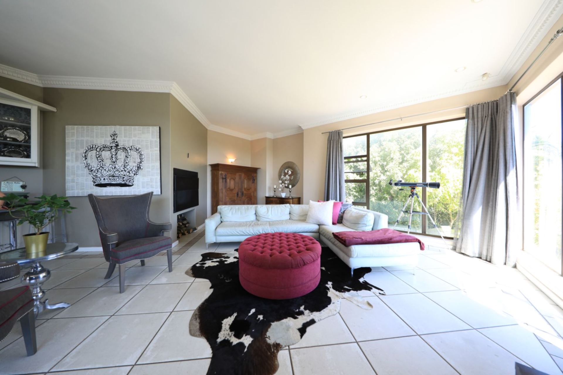 7 Bedroom Property for Sale in Plattekloof Western Cape